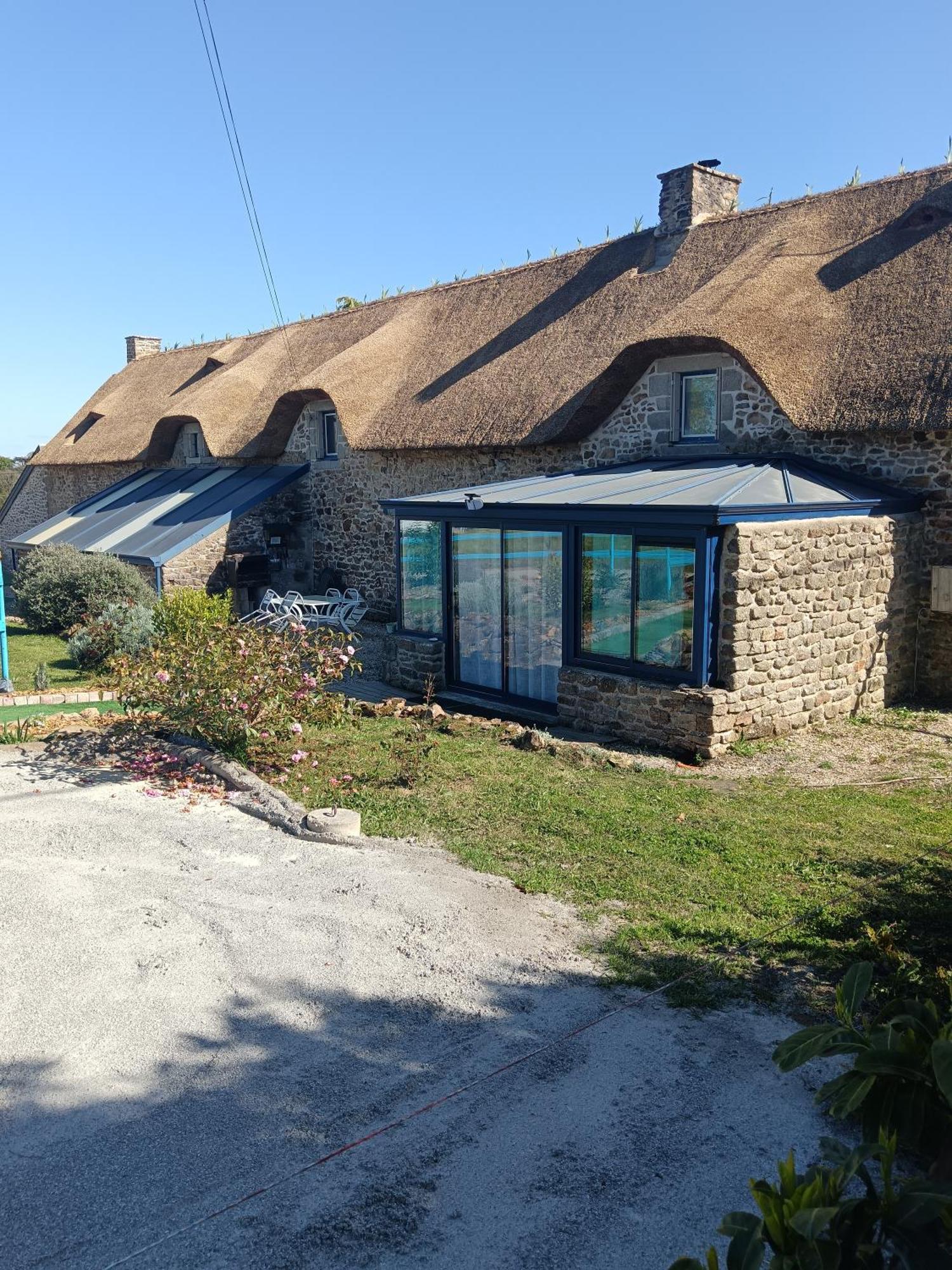 La Chaumiere En Bellevue Hotel Muzillac Exterior photo